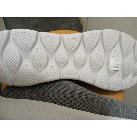 Skechers Air Cooled GoGA Mat Go Walk Stretch Men GRAY SLIP-ON Loafer Gray SZ-15 - Picture 15 of 16